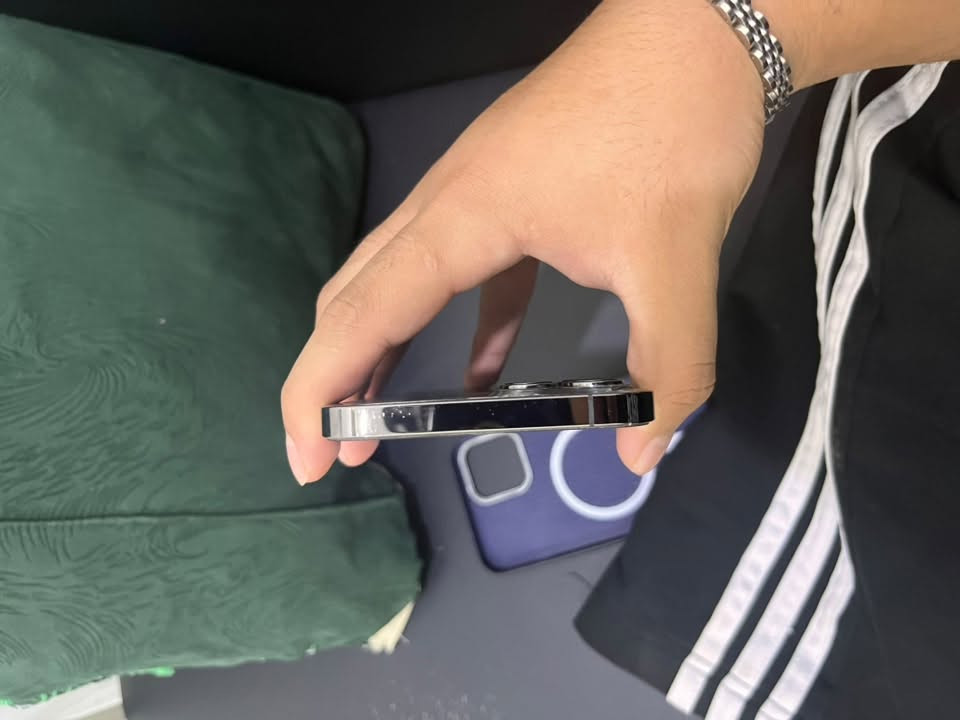 ايفون12برو ماكس 

مكفول من تصليح مبدل بي شي جهاز مداخل صيانه ابد تجي تفحص وتاخذ كارتون ماويا فقط واير

ذاكره256

بطاريه 76 

سعر 400وبي مجال حك جيه

عنوان بصره حيانيه 

تفاصيل اكثر تفضل خاص او رقم وتساب فقط***********
