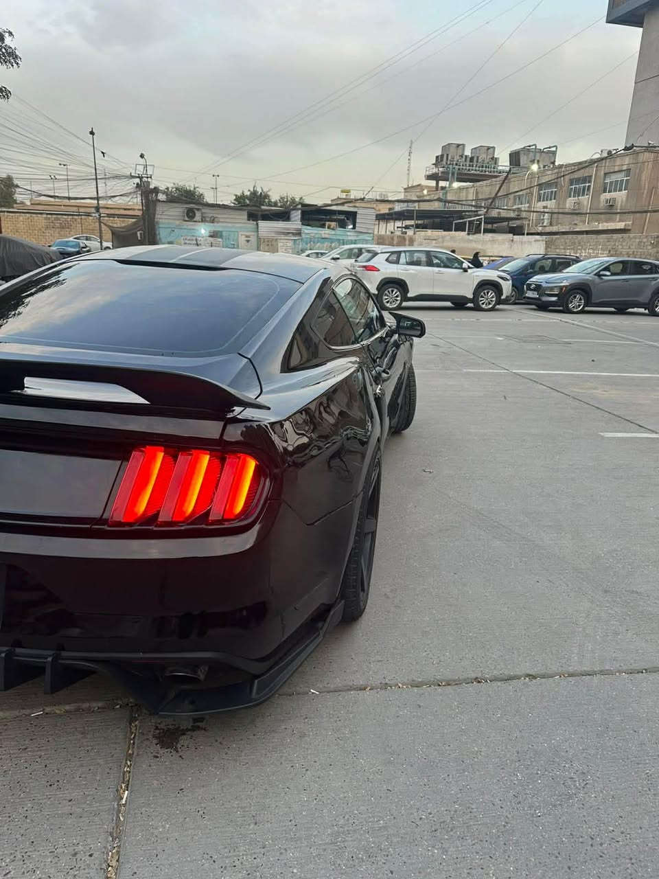 للبيع او المراوس فورد موستنك موديل
2016 /3700 / V6 

3 قطع صبغ  وبنيد محدث شيلبي ابيع حزام 

صدر امامي جديد 

دعاميه شيلبي 

سبايدر GT 

دفيوزر GT 

عليها دبات روش فصله وطلقات 

لايت زنون 

ماشية  111m 

رقم أربيل باسم شركة تحويل او وكاله  

عارضه 110 بيها مجال بسيط  
3 ورقات مال تحويل تنزل من سعر السياره 

مكان السياره بغداد كرادة مريم  

***********

