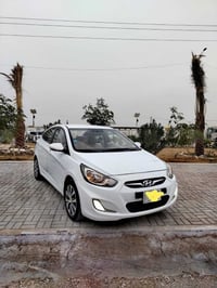 اكسنت مضلع • ٢٠١٤ • محرك ١٤٠٠