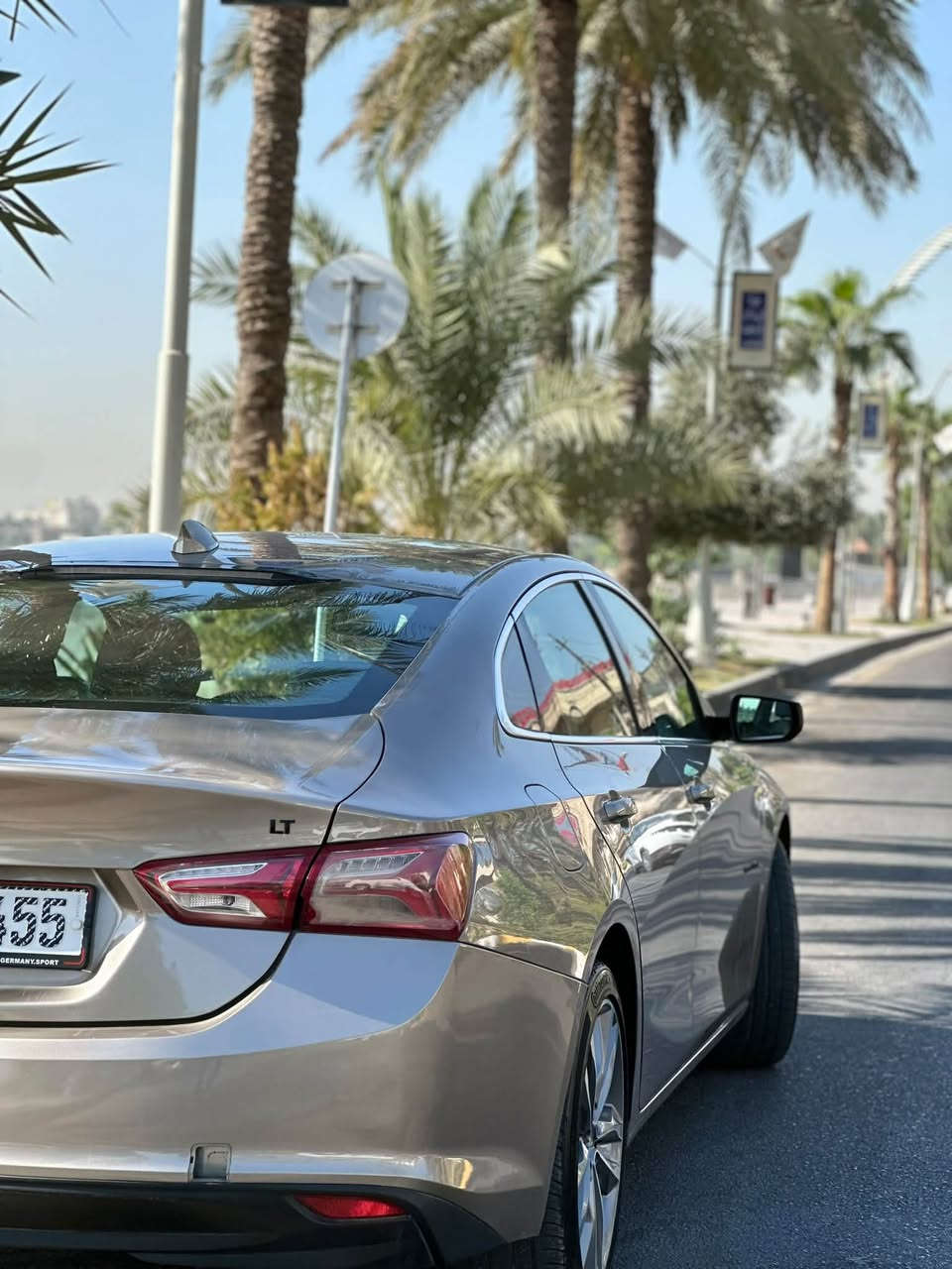 السلام عليكم
ماليبو LT2موديل 2023 
ماشيه 24 الف مايل
حادثها خلفي ثلاث قطع صبغ 
بدون ايرباك السياره شغاله وتمشي من امريكا جاملغ  وصندوك وباب خلفي
مواصفات البرمير عدا الفتحه 
سايد بريك كهرباء 
داتا شو 
كامره اماميه وتحديد مسار 
كشنات جلد 
كشنات كهرباء 
كشنات تدفئه تبريد كهرباء
قطعتين تبريد 
سترين تدفئه
صاجات بلادي 
موقع السياره : الكاظمية - حي العدل 
*********** واتساب 
ملاحظة: السياره ( معوقين ) 
السعر 129 وبيها مجال
