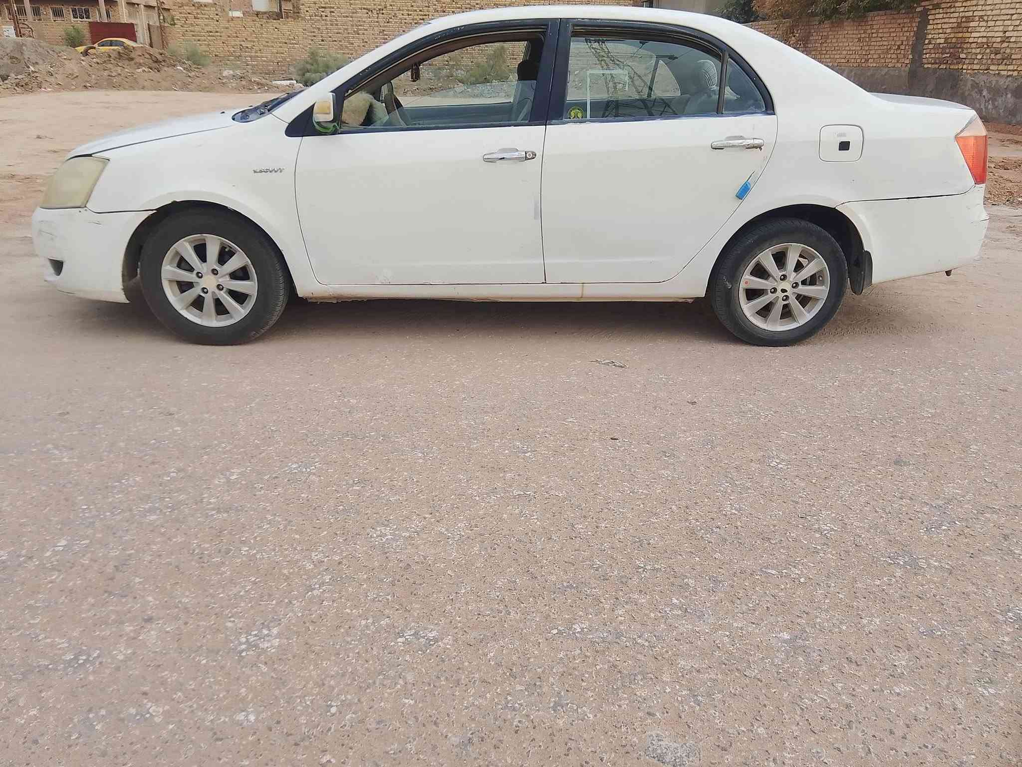 سلام عليكم سيارة جيلي وتماتيك كير ومحرك كوري مكفول بسمي سنويه لثمانيه وعشرين 28 رقم بابل مكان دوانيه سدير سعر 29وبيه مجال الطيبين رقم لتليفون ***********
