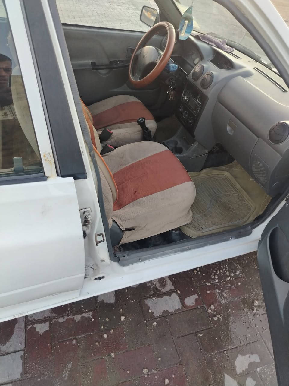 سلام عليكم ورحمة سايبه البيع موديل ١٤ السياره حلوه حسب خبرتي مابيهه لا ضربه ولا قطعه  تبديل مكاني كربلاء حي العمل مكينه خير من الله السياره جاهزه الخير بيه نقص بس تبريد ولكير  نمره الوله تفلت الباقي جاهز السعر ٣٠ وبيهه مجال بصيط  *********** بی واتساب ونتصال
