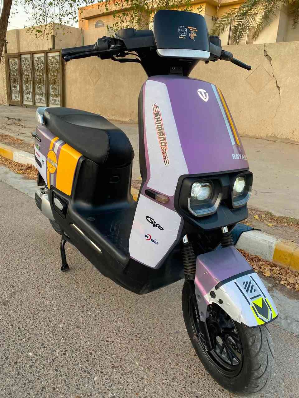 ريان ام عيون اخت الجديدة
الدراجة جاهزة وكاملة 

ما بيها اي نقص كلشي شغال كلشي كامل 

بطاريات 6 كبار بحالة جيدة 

عالي ناصي لايتات زنون 

السعر 650 وبيها مجال 

*********** 

العنوان :- بغداد حي العامل
