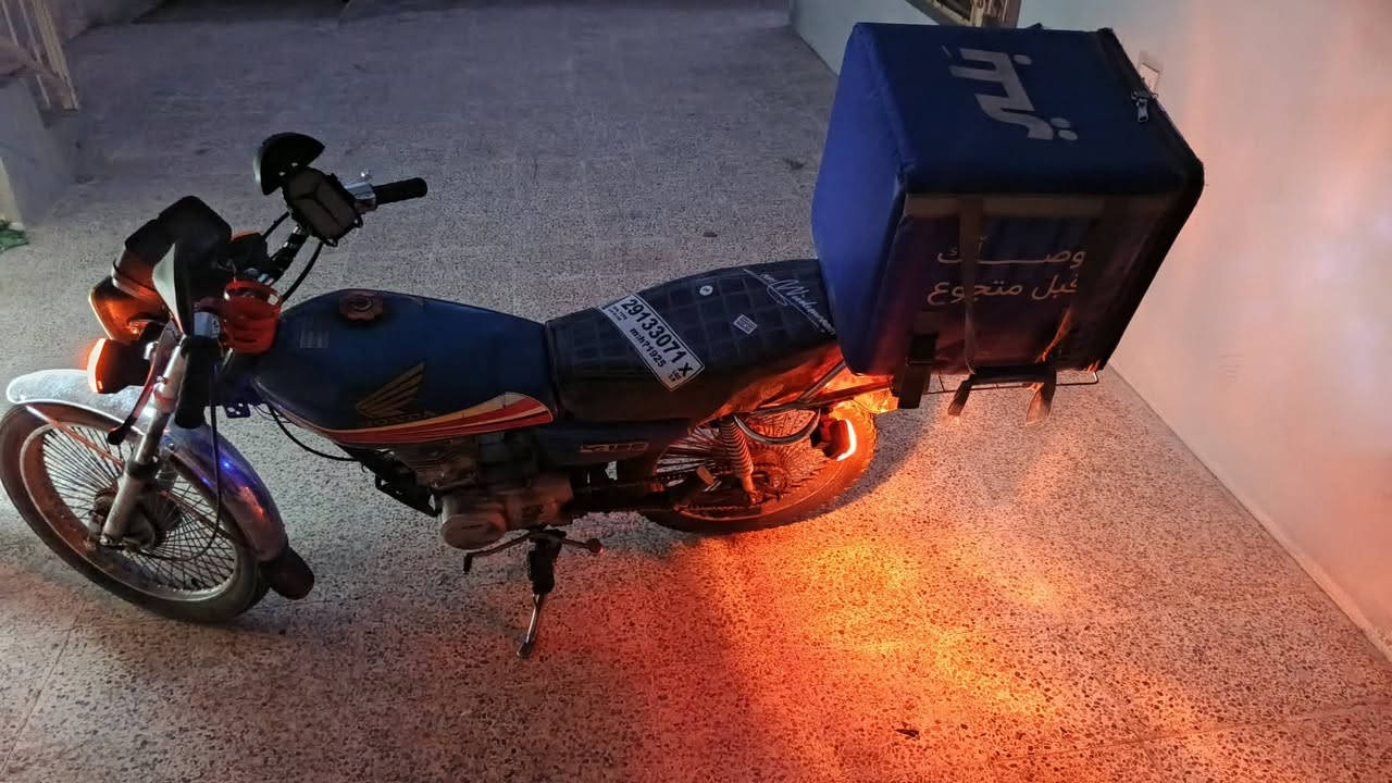 السلام عليكم 
ماطور للبيع تايكر 2019 كهربائيات شغالة مكينة مفتوحة 
والماطور كلش نشط مابي نواقص هواي شغلات خفايف للترتيب
***********
والسعر 350  وبي مجال للطيبين
