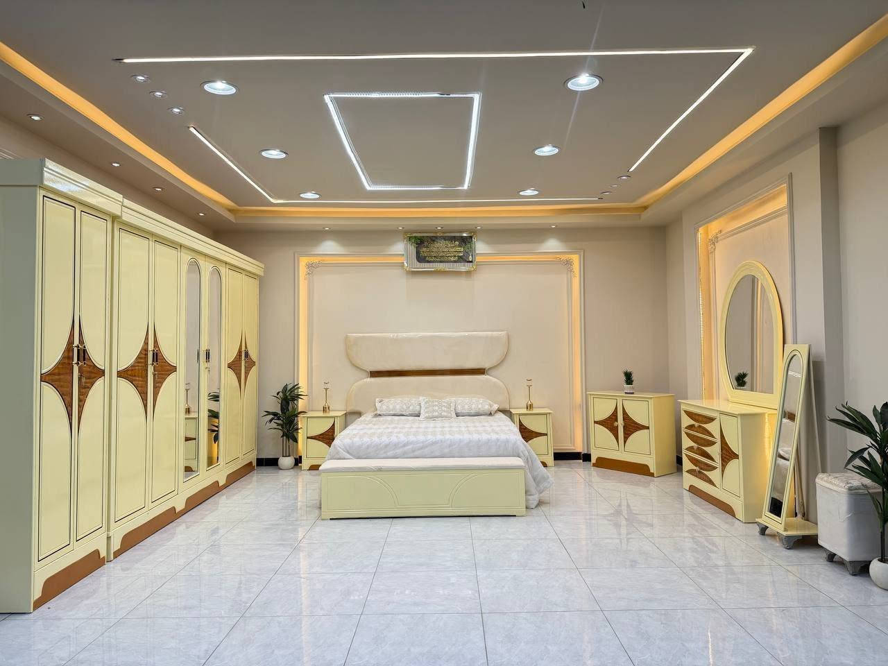 ٨ قطع • نجارة عراقية • سرير ٢٠٠×١٦٠