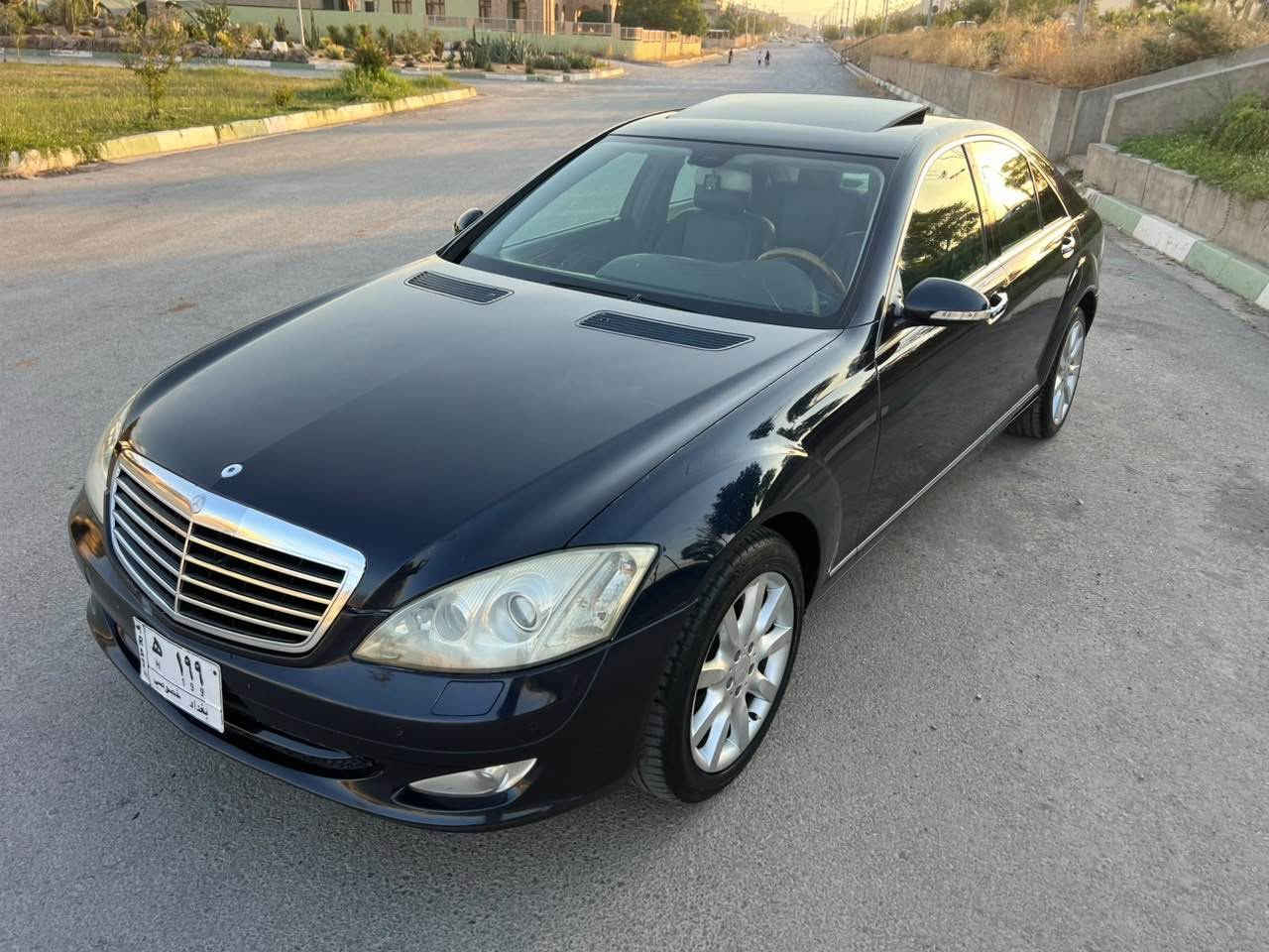 ‏Marcedes benz s-classنرخیک لەهەموو بازار سەودا ئەکەم
سەيارەكه ساخەساخە
مه كينه  ٦ پستۆنی ۳٥٠
هەموو گيانى ئيشاكه مەزبوته پاكانەى مرورى بۆكراوه   و کۆد کراوە ماوە وەر بگریتەوە. هەزەم بۆ کردوە
موديل ۲٠٠۹  
مواسەفات قەپات مواسەفات
تابريد مه ركه زى
كوشين جلد
كوشين خازن
٤ كوشين كاره با
٥ پارده بيلادى
ئاوينه ئيشارت
سلایت
كالەى كوشنى كاره با
قەپات مواسه فاته
تابرد لەكَەل سويج
كيرو مه كينه بەشەرت بى خەلل بى عه يبوعەر
مالى مەدەنى به شەرت
له ڕانیەم
 نرخ ٦۲،٥٠   نرخیک لەخوار هەموو بازار. .      ٦۲.٥٠
ئالو گۆڕیش ئەکەم بەشتى به دلم بيت.        ٠۷۷٠۹۷٠۹٤۳۸فیبەر واست ئپ رانية, السليمانية

