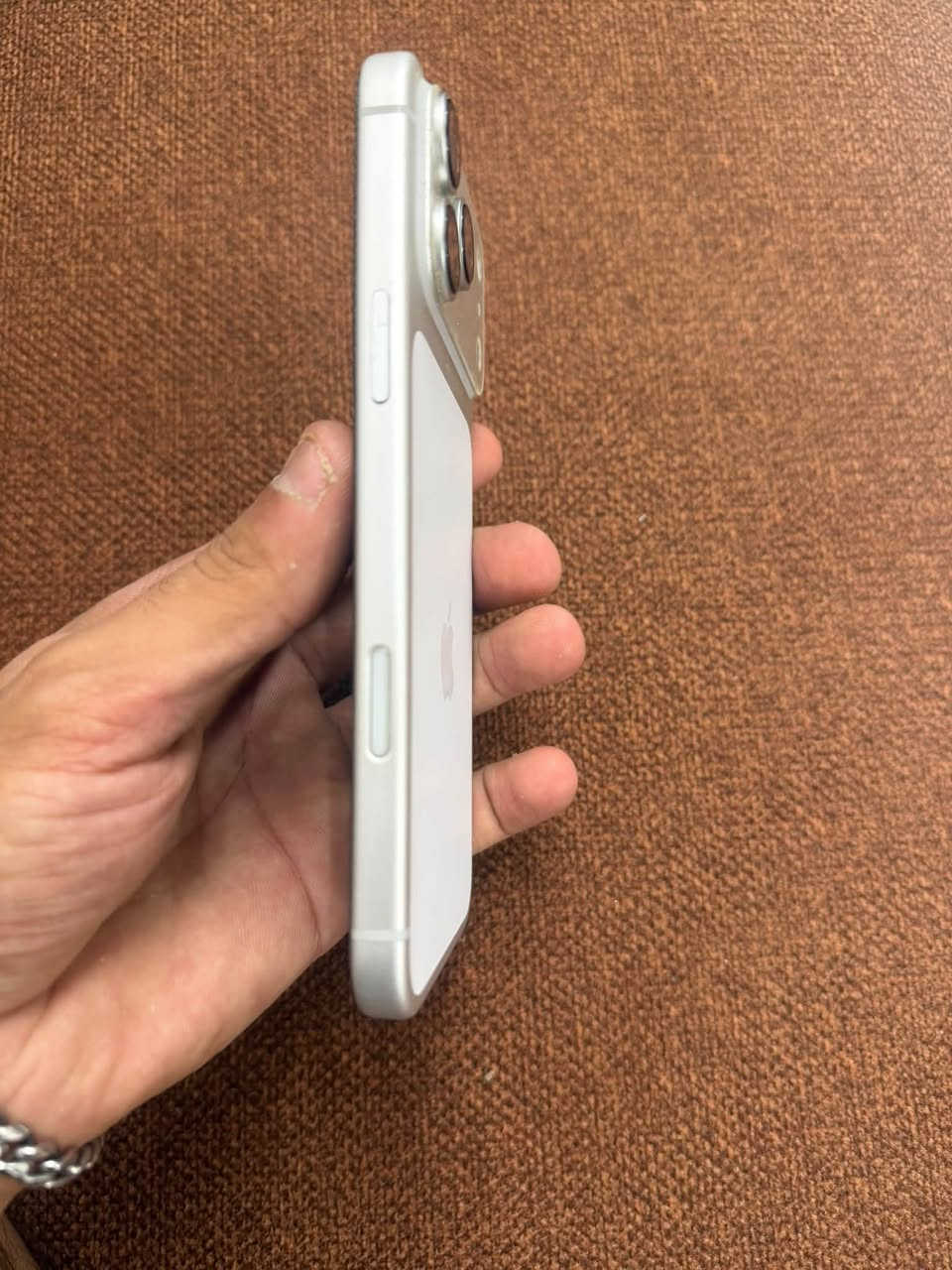 آيفون ١٧ برو ماكس • ٢٥٦ • بطارية ١٠٠