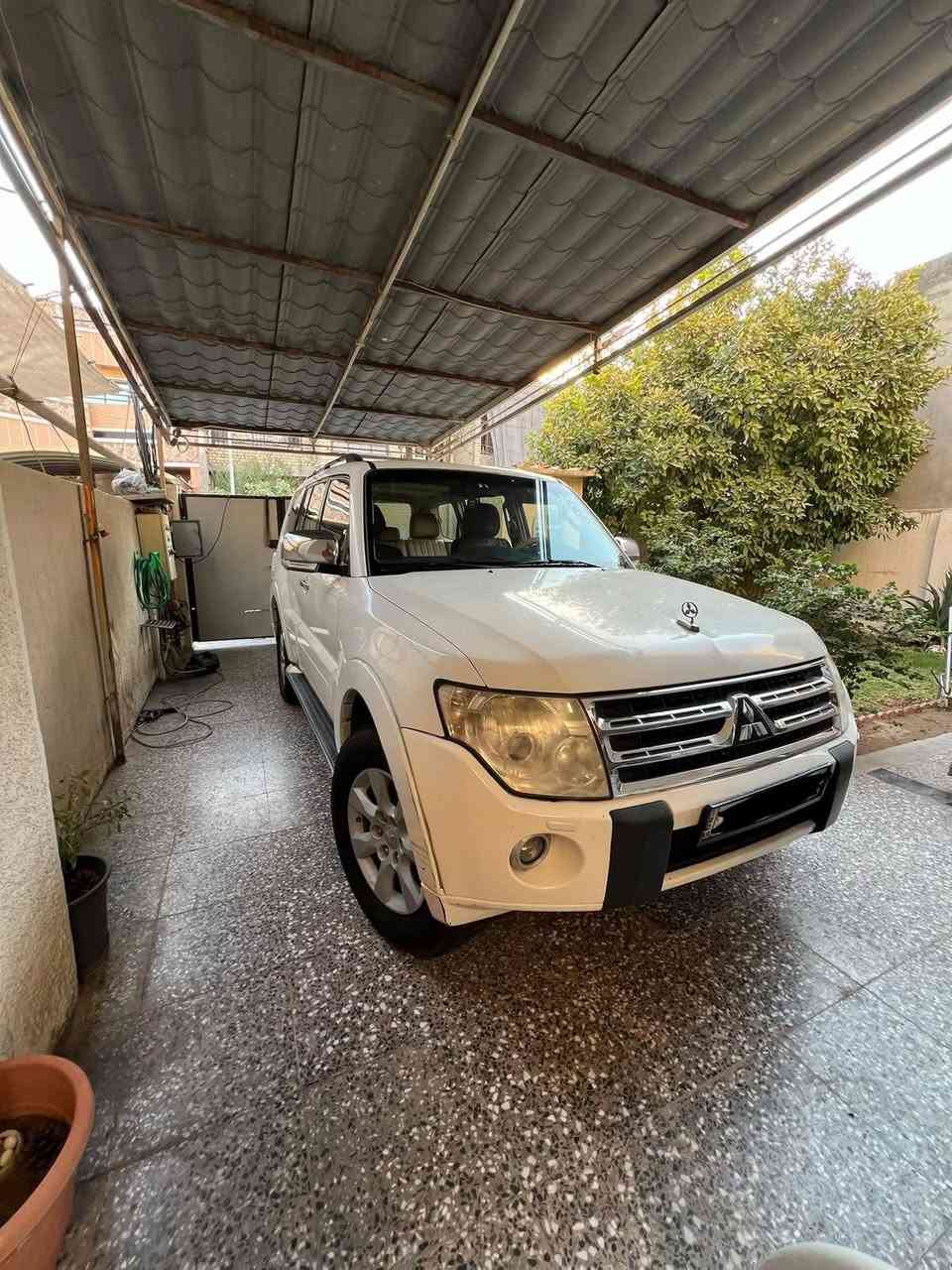 باجيرو ٢٠١٠ • ٢١٠ الف كم • ضربة خفيفة