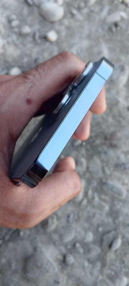 13بروماكس ذاكره256جهاز كله شغال مستبدل فقط شاشه مال تفصيخ جهاز ثاني اصليه وبطاريه وبي كاميرا وحده0.5متشتغل بقيه كاميرات كلهن شغالات وجهاز كله شغال للبيع او مراوس سعر 450مكان بغداد ***********
