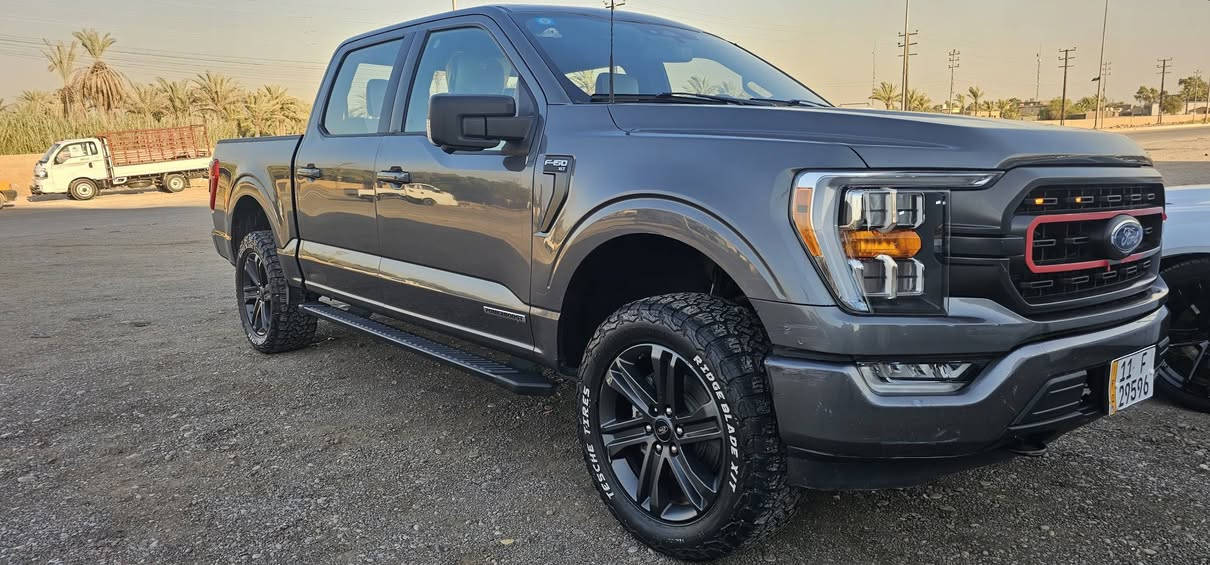 فورد F-150 بور بوست هايبرد
موديل 2023 فئة PowerBoost
بيع مستعجل جدا
دفع رباعي تاير 20 إنش .تخم جديد
ماشية  71 ألف 

 مواصفات السيارة ✅
كامرات 5  كير طرح 
كشنات جلد 
هواي بيها مواصفات مينعدون
سيارة فول عدة الفتحة 
شاشة كبيرة مع سستم صوت
حوض بدي + غطة بدي اصلي 
درج بدي نشرة لد شباك
شاصي1FTFW1ED1PFA94598
سيارة واكعة عليها شجرة  بدون تبديل اي قطعة 

رقم هاتف صاحبها
***********
