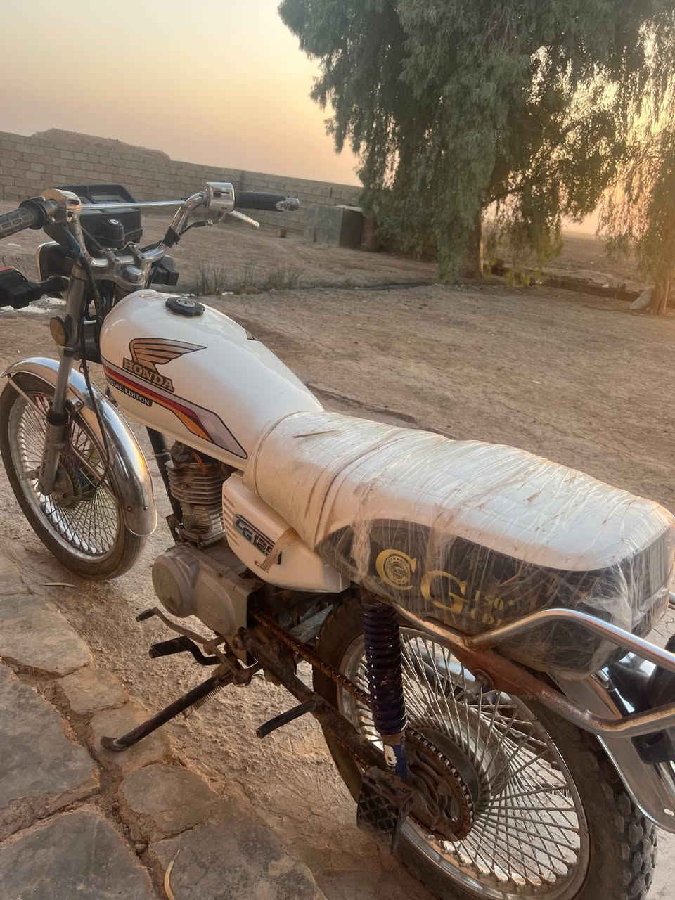 السلام عليكم
ماطور نامي برو موديل 19 يرهم بيع بسعر 300وبي مجال قليل ويرهم مراوس بموديل 21او 22 

شرط لا صرف ولا بخار والباقي جدام العين 

مكاني ناحية القراج 
: *********** +الخاص مفتوح 🔓
