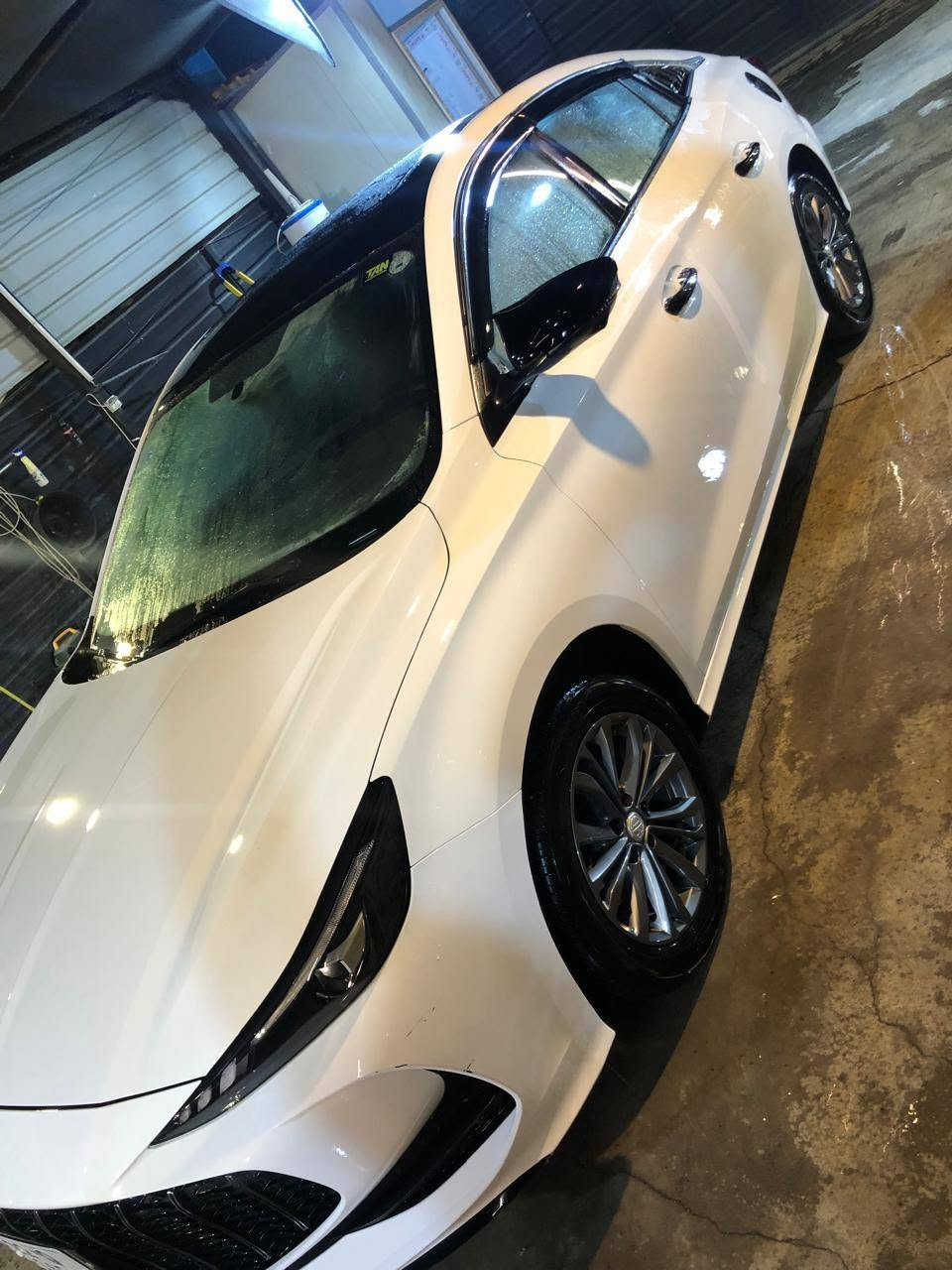 السلام عليكم
Mg gt موديل 2025 
السيارة فول مواصفات 
السيارة رقم اربيل بأسمي مو اسم شركة 
ماشية 30 الف وقابل للزيادة 
السيارة فتحة 
كاميرات محيطية 
هاند بريك بصمة 
اوتو هولد بصمة 
شاشة تكدر تشغل عليها يوتيوب وويز مفعلة 
بصمة دخول ذكي + تشغيل بصمة 
مري شفط 
بلوتوث وaux 
تحكم ستيرن 
تبريد قطعتين 
السعر 120 وبيها مجال 
للاستفسار الاتصال ***********
