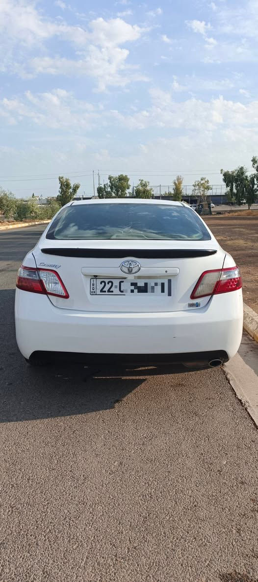 کامیری مۆدیل 2009مواسەفات ئامریکی بیلادی نیو هەیبرێد گێرو ماکینە و تەقەو ڕاقە باشەرت دوو پارچەو نیو  سبوخ لەگەڵ دوو تەعدیلی بچوکە هەموو گیانی بەشەرت مواسافات بیلاد باسمە دوو دەرگاش بەسمە تەعدیل سورعە سوکان ڤۆلێم کوشن کارابەی شاشەو کامیرا تەبرید باسمە تەبرید مارکەزی سەناوی تە2031 نوێە کوبون بانزینی هەیە
شوێن چەمچەماڵ سعری 98وەرەقەو ماجالێکی کەم ڕاقەم ***********      ***********
