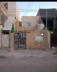 بيت طابقين • غرفتين كبار • خط مولد