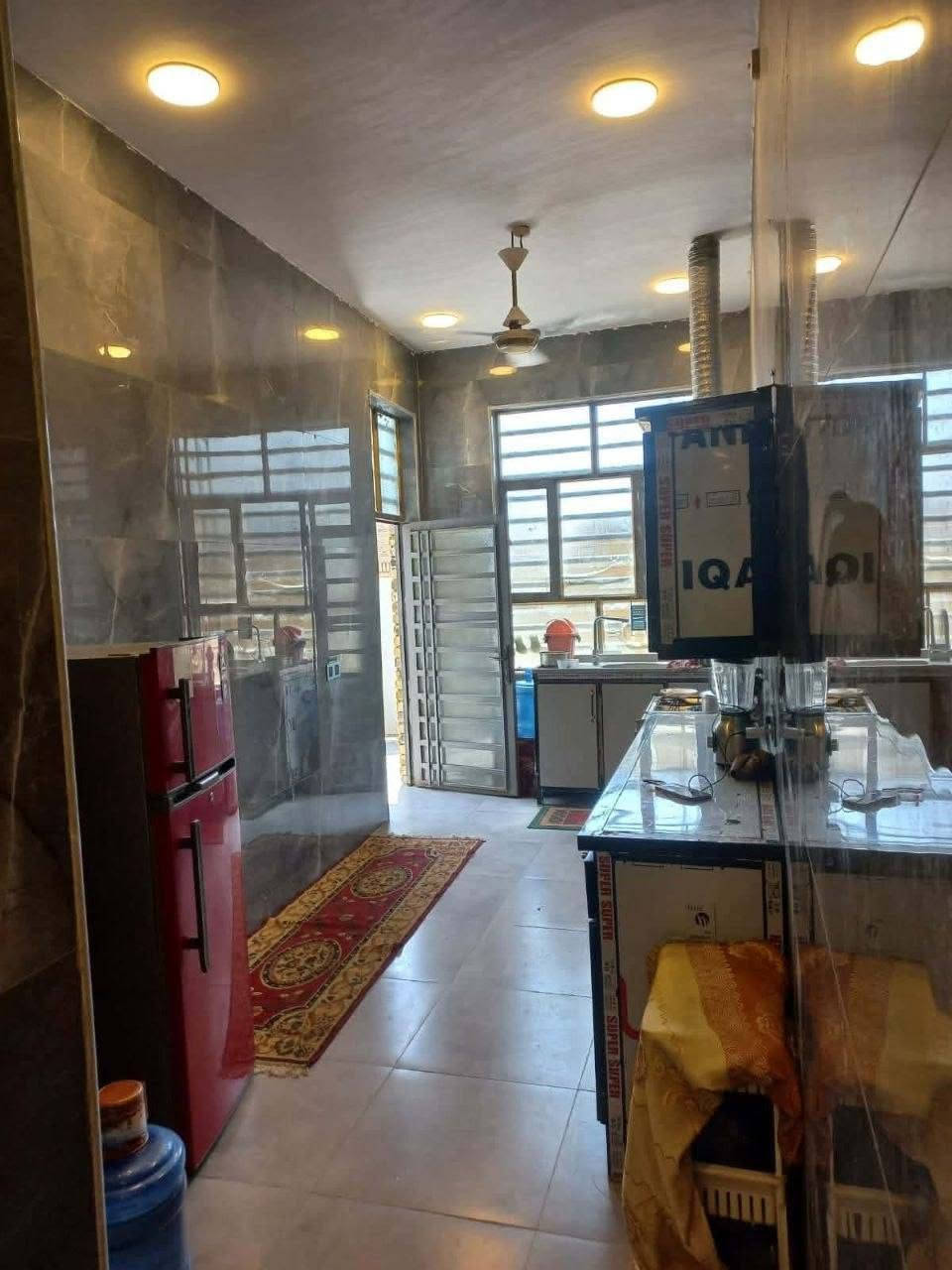 دار للبيع_ طابو صرف_الاكرمين
موقع مميز ومنطقة هادئة يحتوي علي طابقين
المساحة ١٢٥ متر مربع 

الطابق الاول 

غرفتين نوم وصالة واستقبال ومجمع صحيات 

ومطبخ 

الطابق الثاني 

يحتوي على ثلاث غرف نوم وصالة ومجمع صحيات 

البناء جناي حديث درجة اولى سنة 

٢٠٢٣

طابوق النهروان

كاشي وسيراميك درجة اولى  

عرض الشارع ١٥ 

موقع مميز وقريب على كلشي 

الاكرميين /شارع المدارس 

واكثر من شارع يطلعك على البيت

الاستفسار ***********
