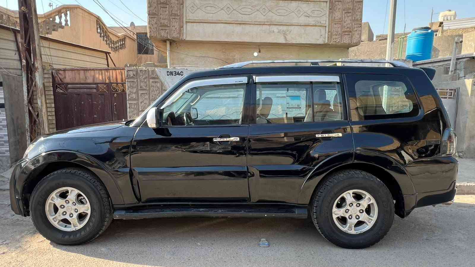 السلام عليكم متسوبيشي باجيرو موديل ٢٠٠٨ محرك ٣٠٠٠ تدفئة وتبريد ثلاث قطع سبعه راكب فور ويل مري شفط شاشه تاب كاميرا السياره مصبوغه عام وبيها معجون اثر طخات وشخوط مكفوله من الانقلاب والجفيه بجم نظيف جدا كير ومحرك وتبريد تمام يحتاجلها دوشمه كماليات بسيطه مكانها بغداد الدوره ابو دشير هاتف *********** سعرها ٨٢ بغداد, العراق
