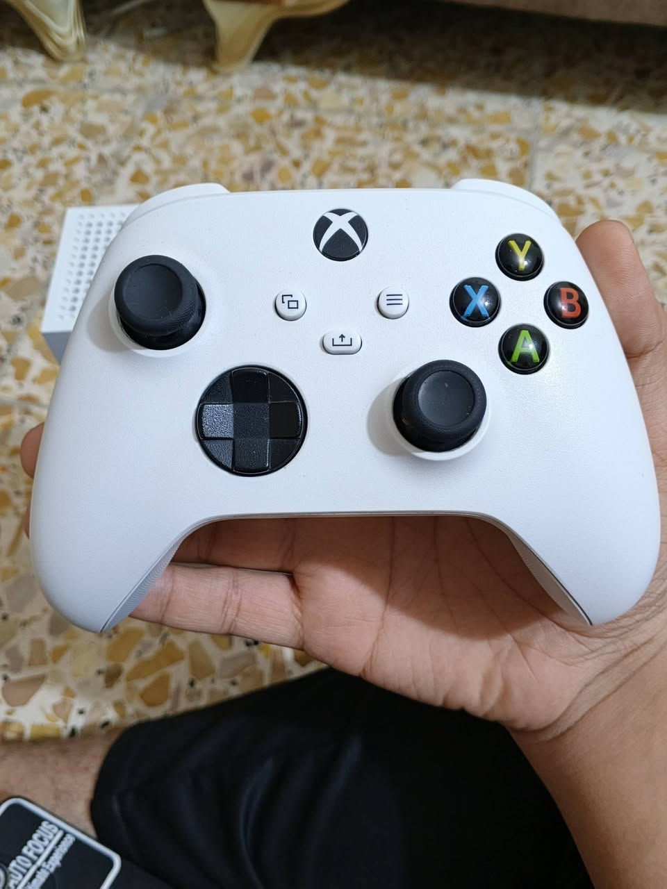 🎮 للبيع Xbox Series S بحالة ممتازة 🎮
أعرض للبيع جهاز Xbox Series S الأصلي، بحالة ممتازة جدًا، يعمل بكفاءة 100% بدون أي مشاكل أو أعطال.

المحتويات:

✅ جهاز Xbox Series S أصلي.
✅ يد تحكم أصلية.
✅ جميع الأسلاك الأصلية.
✅ الكارتونة الأصلية موجودة.
✅ جهاز ubs اوفلاين GP850VA
✅ الجهاز نظيف جدًا ومستخدم استخدامًا خفيفًا.
✅ تم عمل فورمات للجهاز، وجاهز للمشتري مباشرة.
❌ لا يحتوي على أي حساب أو اشتراك Game Pass.

💰 السعر: 500,000 دينار عراقي (قابل للتفاوض بالمعقول).
اصدار 2025 شهر الواحد
📩 للاستفسار أو التواصل،
الرقم: ***********
