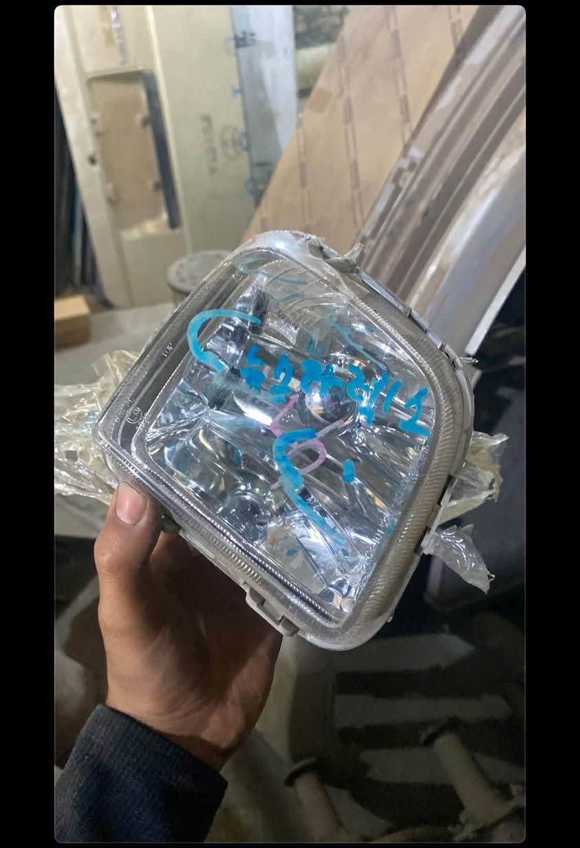سلام عليكم متوفر بلوجكترات وبك لايت ستاركس نضافه 99‎%‎ اصلي وارد ويوجد توصيل كافه محافظات العراق عنوان بغداد كسره وعطش *********** واتساب
