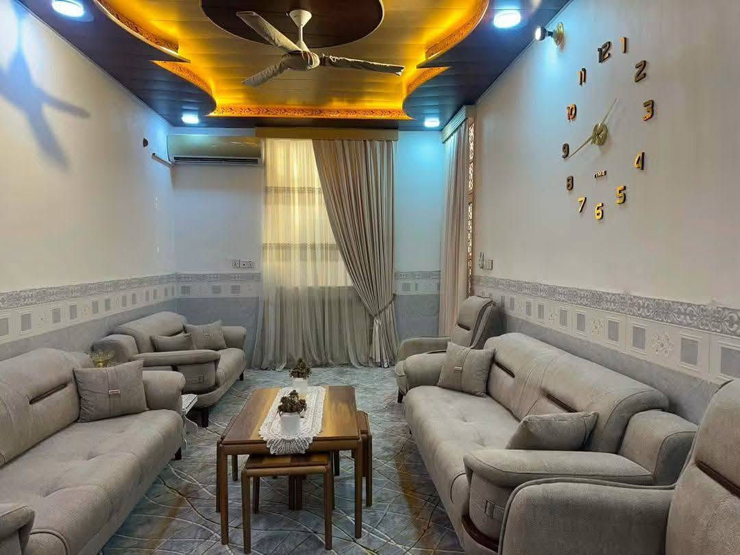 دار للبيع بمساحه 150متر مع لاثاث البيت درجه اولى
العنوان  نجف الاشرف عمود 317 شارع الصب مقابل ملحق قريه الغدير

البيت بل خط لأول وقريب للشارع العام والتفاصيل واضحه بصور 
للتواصل ***********
👇👇👇👇
نستقبل جميع العروض  العنده ايجار رهينه بيت للبيع ايدزه واتساب ينباع بسرع وقت شغلنه زراعي رقمزالواتساب ***********
