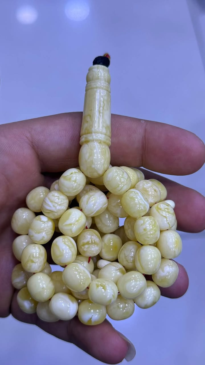 48 g
🇵🇱🇵🇱
***********

