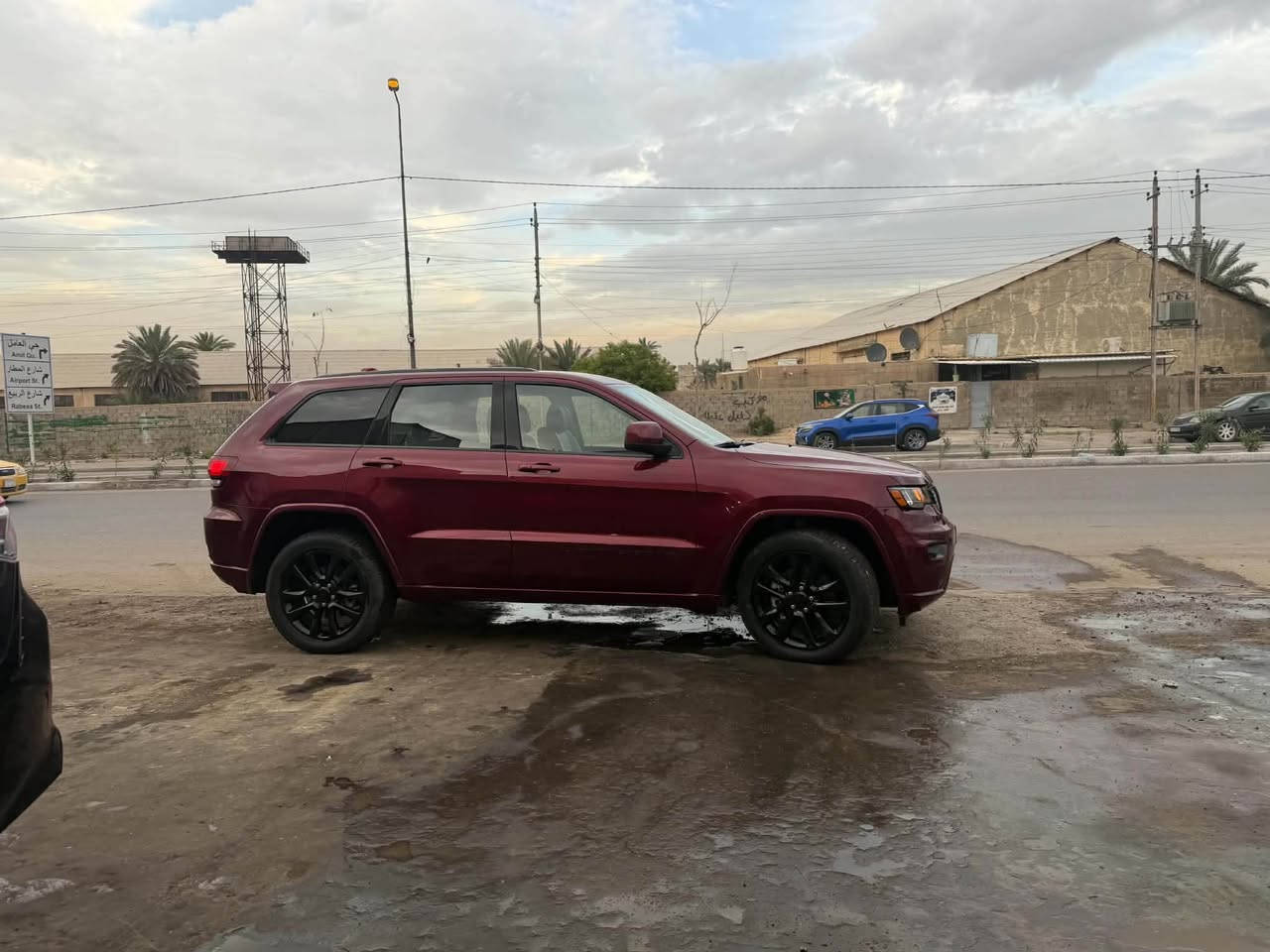 ٢٠٢٢ جديده على وضع الشركه وارد الحادث مرفق سياره جاهزه سعر ٢٣٠ 
بغداد قريب على تقاطع درويش 
واتساب 
***********
