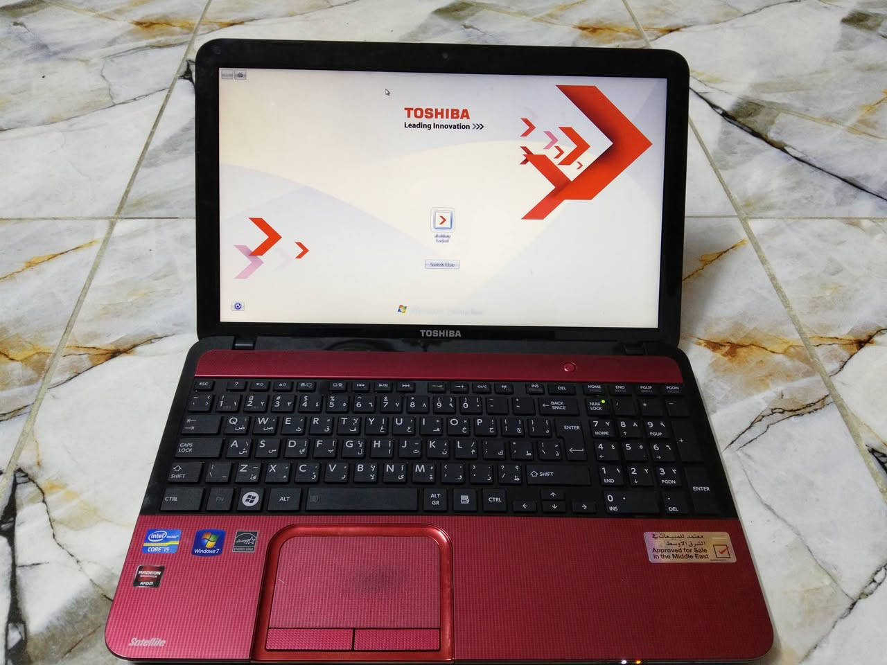 حاسبه نظيفه جدا للبيع استخدام قليل جدا 
النوع توشيبا  Toshiba
النظام 7 Windows
المعالج  Core  i5 
الرام  4GB
