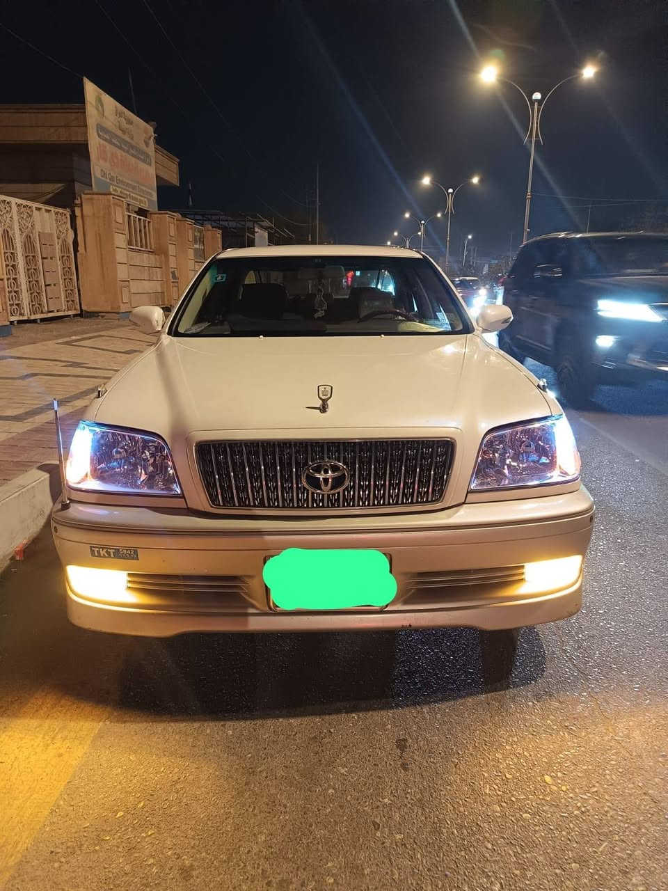 السلام عليكم للبيع كراون 2003 دكمتين شاصي 71 السياره كفاله عامه من الكص والعيب الشرعي السياره مكينهD_4 الجبير كير ومكينه بالكارتون السياره ما ناقصه اي شي السعر 155وبيه مجال قليل الاتصال *********** غير متوفر واتساب
