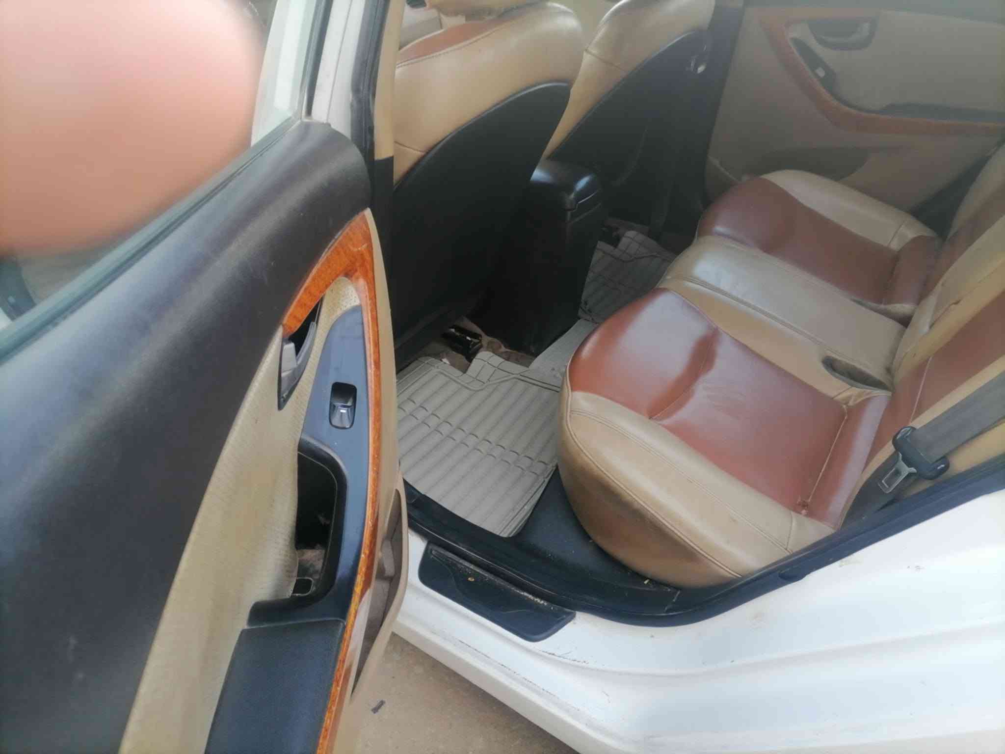 النتره ٢٠١٢ قادسيه خليجي فول مواصفات مكينه 1800 مكفوله من الصبغ  بنيد مبدل بلادي مال تفصيخ نفس اللون بدون داخل مكانه نجف السعر ٩٢ المكان نجف اتصال ***********
