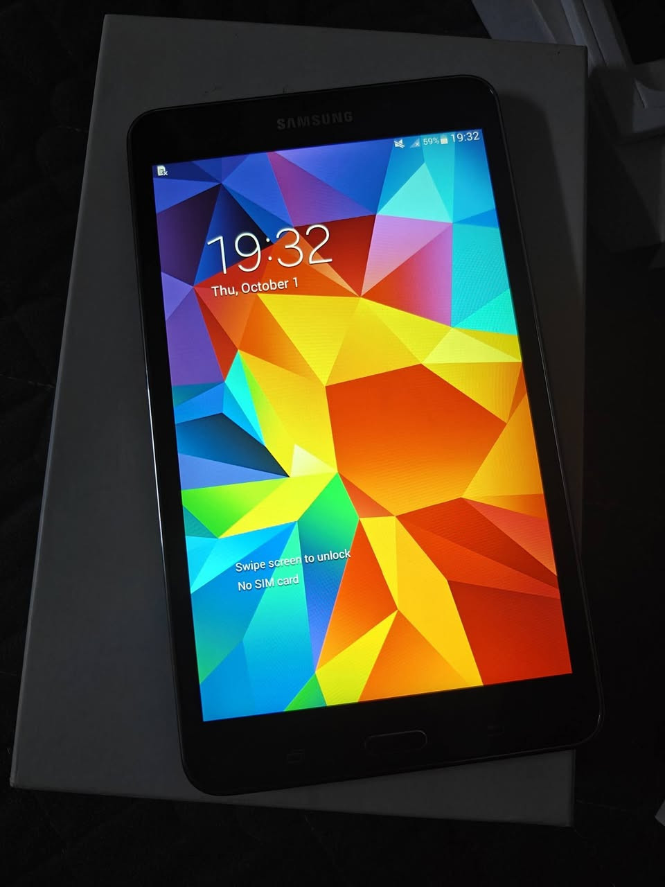 ايباد GALAXY Tab4
جهاز من شركة امزون امريكيه 
جهاز كله عل وضيه شركه نضيف 100/100
شرط ما مفتوح 
كامل ملحقات  كرتون + شحنه +سماعات
ذكره8 يدعم ذكره خارجية 
رام3 
بطاريه 4500
شحن كالاكسي عادي 10واط 
سعره 50 الف 
مكاني موصل ايسر 
ماشراي لا تكسر بل جهاز 
مع تحياتي الجميع 
كورك ***********
آسيا. ***********
