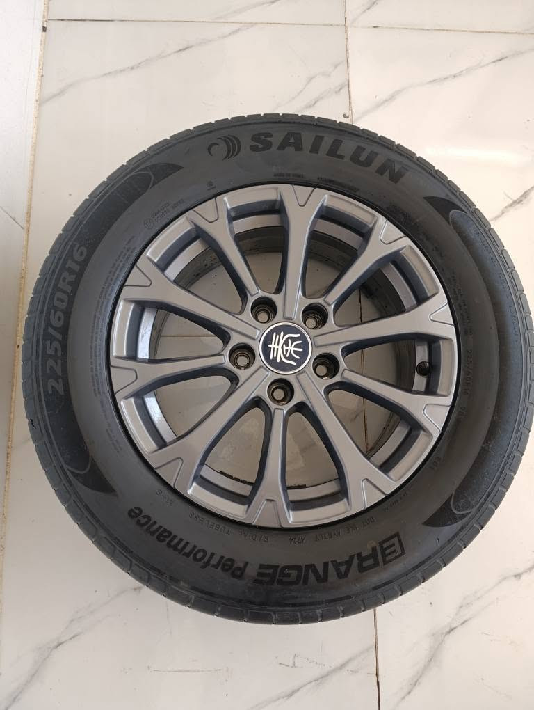🛞 تایە و ویلی ئەسڵی BYD بۆ هەموو جۆرە سێدانەکانی BYD
✅ ویل کرۆمی ئەسڵی BYD Qin L ✅ قەبارەی تایە: 225/60/R16 ✅ بەرواری دروستکردنی تایە: 15/11/2024 ✅ زۆر خاوێنە و تەنها کەم ڕۆیشتووە. ✅ تەنیا نرخی ویلەکانە  تایەکەش دەبیتە هەدیە🎁
💵 نرخ: 350$
📞 ***********
کوالیتی باش، نرخی گونجاو، ئامادەی دانانە لەسەر سیارەکەت. أربيل, العراق

