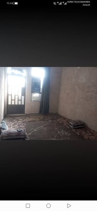 بيت ١٠٠ متر غرفه واستقبال ومطبخ وساحه درج بي نقوصات قليله ب ٩ آلاف ٣عل...