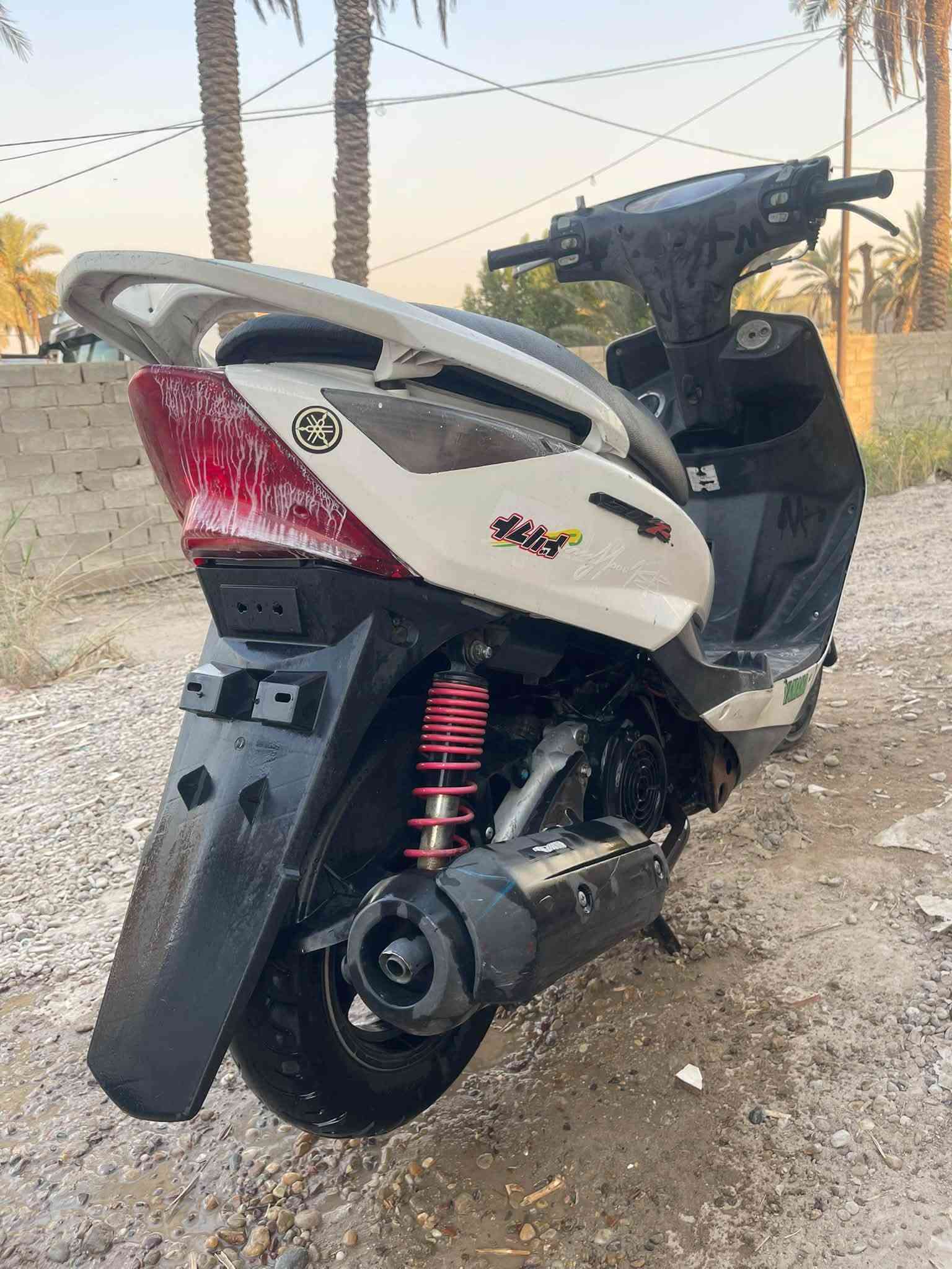 السلام عليكم دراجه ثعلب للبيع بيهه نواقص قليله راسلني وبخدمتك سعر 550 وبيهه مجال العنوان شهداء البياع للستفسار ***********
