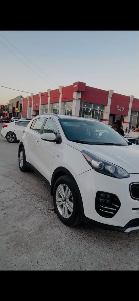 سبورتج 2019 امريكي سياره حادثها بنيد فقط خير من الله ماشيه 69 الف مايل سياره مناقصها اي شي حادثها بدون دواخل شرط 
رقم بغداد 
سعر السياره 110  
ممتواجد
 عل فيس 
***********
