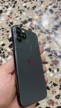 ايفون 11 برو • ذاكرة 64 • ظهر مفطر