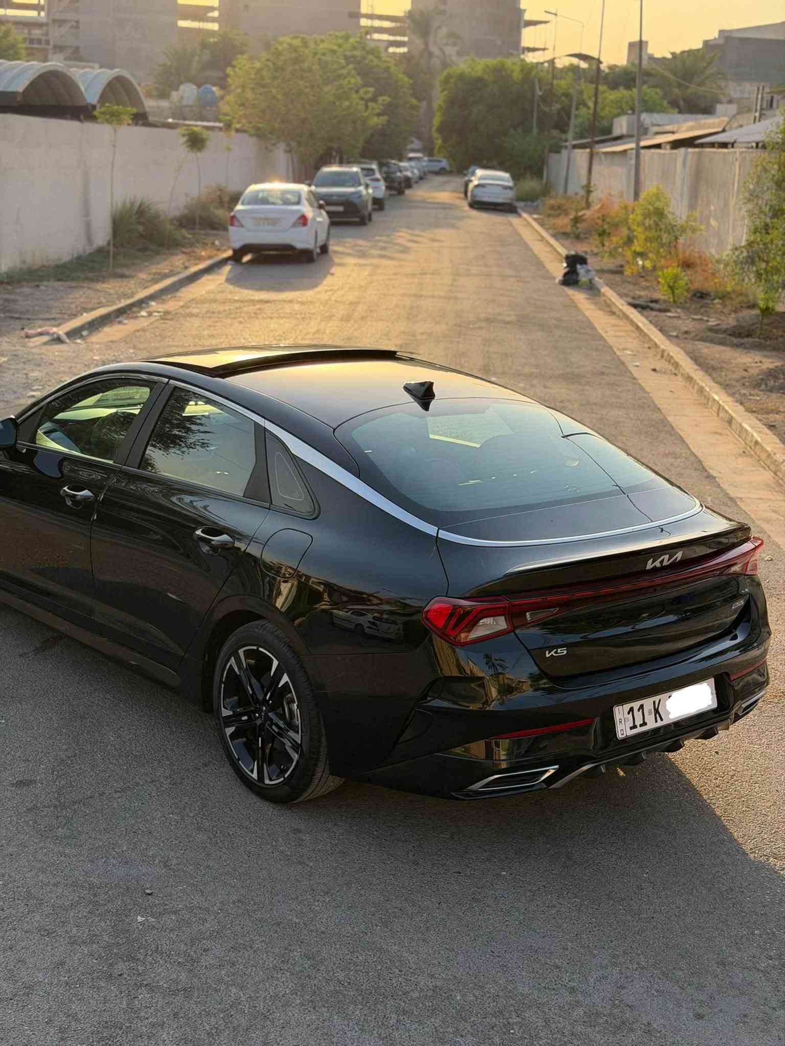 كيا k5 2024 جيتي لاين فول 1/1 بغداد
ماشية 14 الف فقط حقيقي 
محرك وكير وصدر وكلشي بحاله الشركة جديد جدا أخت الزيرو ناعمه جدا جدا 
حادثها بنيد وأجتي صفحة السايق مصبوغه من امريكا 

بدون شواصي - بدون لغود - بدون تكم - حوض قماره مكفولات . 
اني الي رقمتها باسمي وأول شخص من اجتي للليوم 
كل الصيانه الدورية والدهون والفلاتر من الحسام - بانزين سوبر مادريها جدا 
السعر 152 وبيها مجال لليشتري 
الي يدور سياره جديدة وماشية قليل 
للتذكير السيارة ماشية 14 الف فقط لا تقارنها بالي مشتغلات تكسي 
ورقم للاستفسار : *********** 
*********** 
رقم الشاصي : 5XXG64J24RG266170
