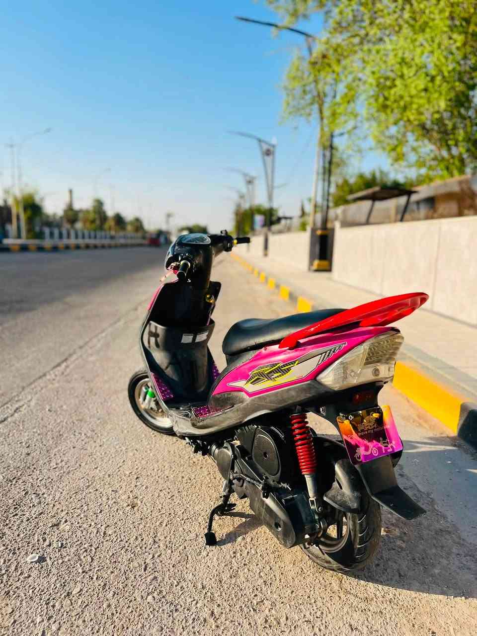 ماكس عدله
دبلات رياضي
وياله رياضي
صالنصه رياضي صوتها مال تي ماكس يسطر سطر
يدات رياضي 
قطره رياضي 
كفرات موشمه
لايت عدسه قوي كلش اكثر من ما تتوقع
مكينه ما مفتوحه
بلادي 49
بيها معدل كلش قوي 
الدراجه بل واقع نفس الصور 
مو شراي لتراسل وضل تسولف
ميعجبك سعرها لتعلق
دراجه مكينه ناعمه ما تنسمع
لا تبخير لا نضوح
سعر 600
مكاني بغداد المحموديه
حي الجزائر 
رقمي ***********
رجائن مو شراي لتراسل وتضل تسولف
ما تعرف بسعارهن لتعلق
الدراجه صالنصه هجمان بيوت 😂
