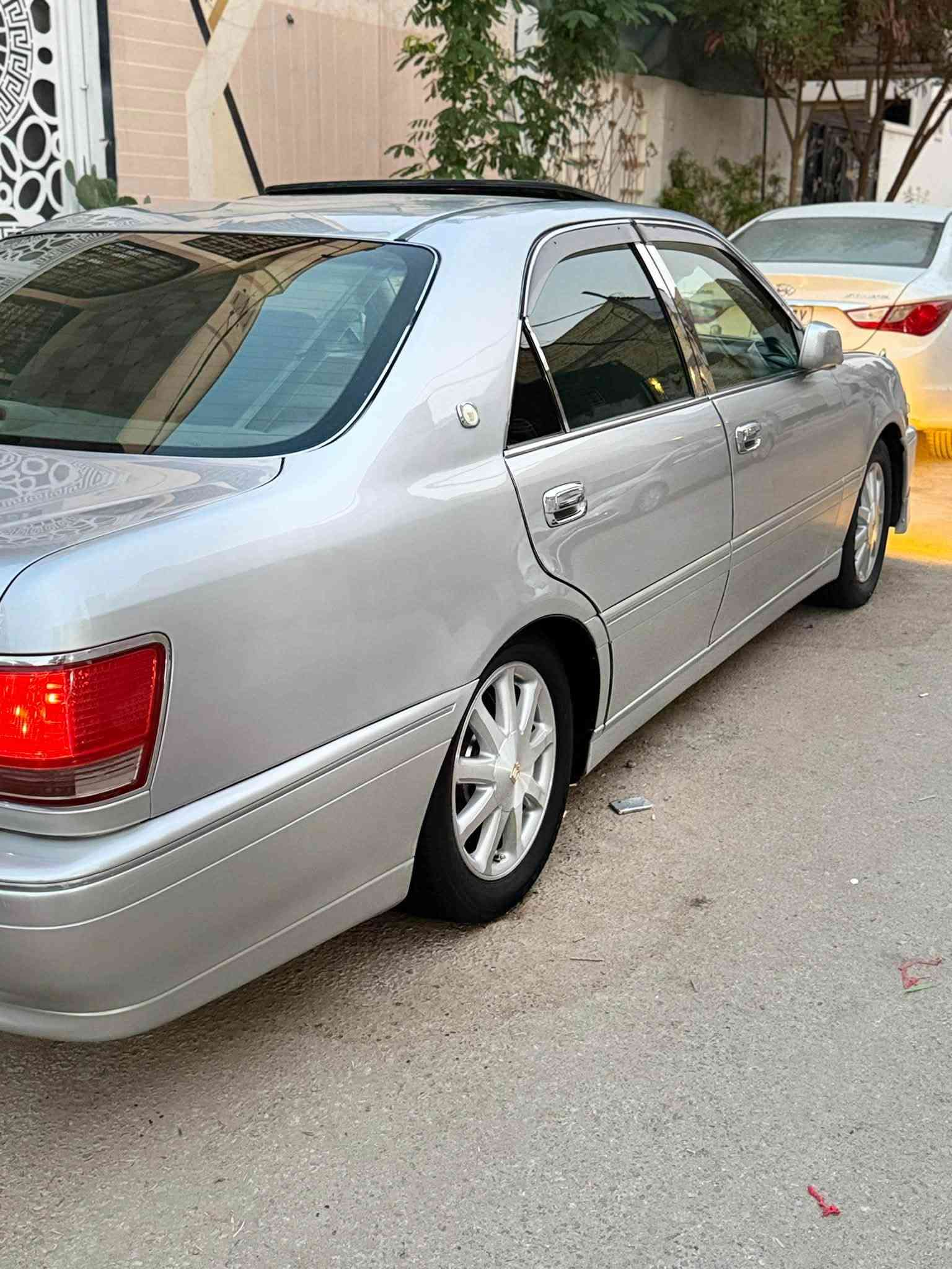 ٢٠٠٢ • ١٢٠ الف • نجف
