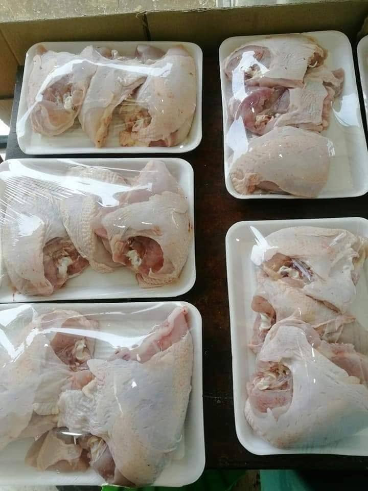 #دجاج #ذبح. عرض مميز
عرض 5 كيلوات افخاذ 25
عرض 5 كيلوات صدر 25
عرض 5 كيلوت أجنحة 25
عرض 5 كيلوات صدر دجاج مسحب بدون عضم.      30
عرض كبد دجاج كيلو.    5
عرض كبد أو حواصل.    4
عرض بس حواصل كيلو.  3
عرض رقبه أو أجنحة كيلو 4
عرض رقبه الدجاج كيلو.  2
عرض عظام دجاج كيلو    1500
رجلين او روس نظيف  1000
سعر الدجاج معه التنظيف 3250
ملاحظه ذبح يومي وعلاء ذمتنا
ذبح على طريقه الاسلاميه
يوجد توصيل داخل الحله بسعر رمزي
محلات الأصدقاء لبيع الدجاج 
مكاني بابل جسر بته يم قاعت يزن الاعراس متواجدين يومياً من الساعة 6 صباحآ الى الساعة 8 ليلا رقم الهاتف ***********
@
