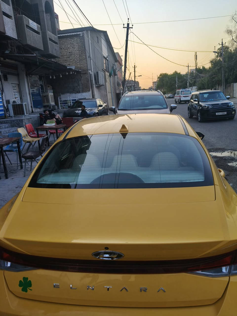 السلام عليكم النترا 2023
امريكي حادثها خشم جاملغ وهنا بيها خشم بنيد يمين ويسار 
ماشيه 98 حقيقي عله وضع الشركه مدوشمه عام تخم تاير تبريد خير من الله مصفره غرامات بسمي منضومة غاز شغاله 
السياره مواصفات عاديه للستفسار اتصال ***********
السعر 145 وبيها مجال بسيط
