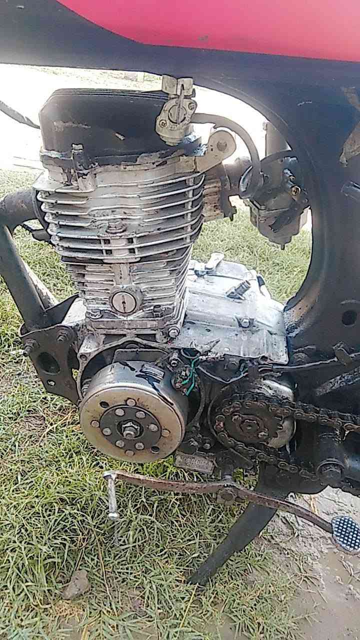 السلام عليكم
درجه نامه اربعه كير كلك كلك بوشه بستم جديد ولفات جديد درجه سريعها تاكل تبليط اكل بسرعه سعرها 215نضيف تواير مكينه نضيف ماتصرف بانزين 
مكاني الغراف ناصريه بنص صاير رقمي واتساب خط دگ بكيفك ***********
