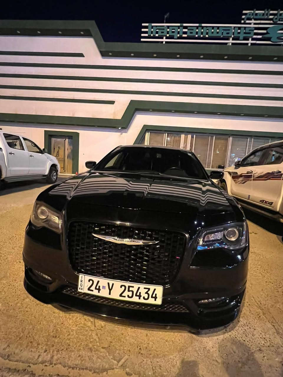 اوباما موديل ١٩ كندي  
سياره كلين بيها بارد بالباب مكانين + 3 رصعات 
مكان السياره نجف 
مكلف بالنشر فقط اتصال. 
***********  رقم صاحب السياره
