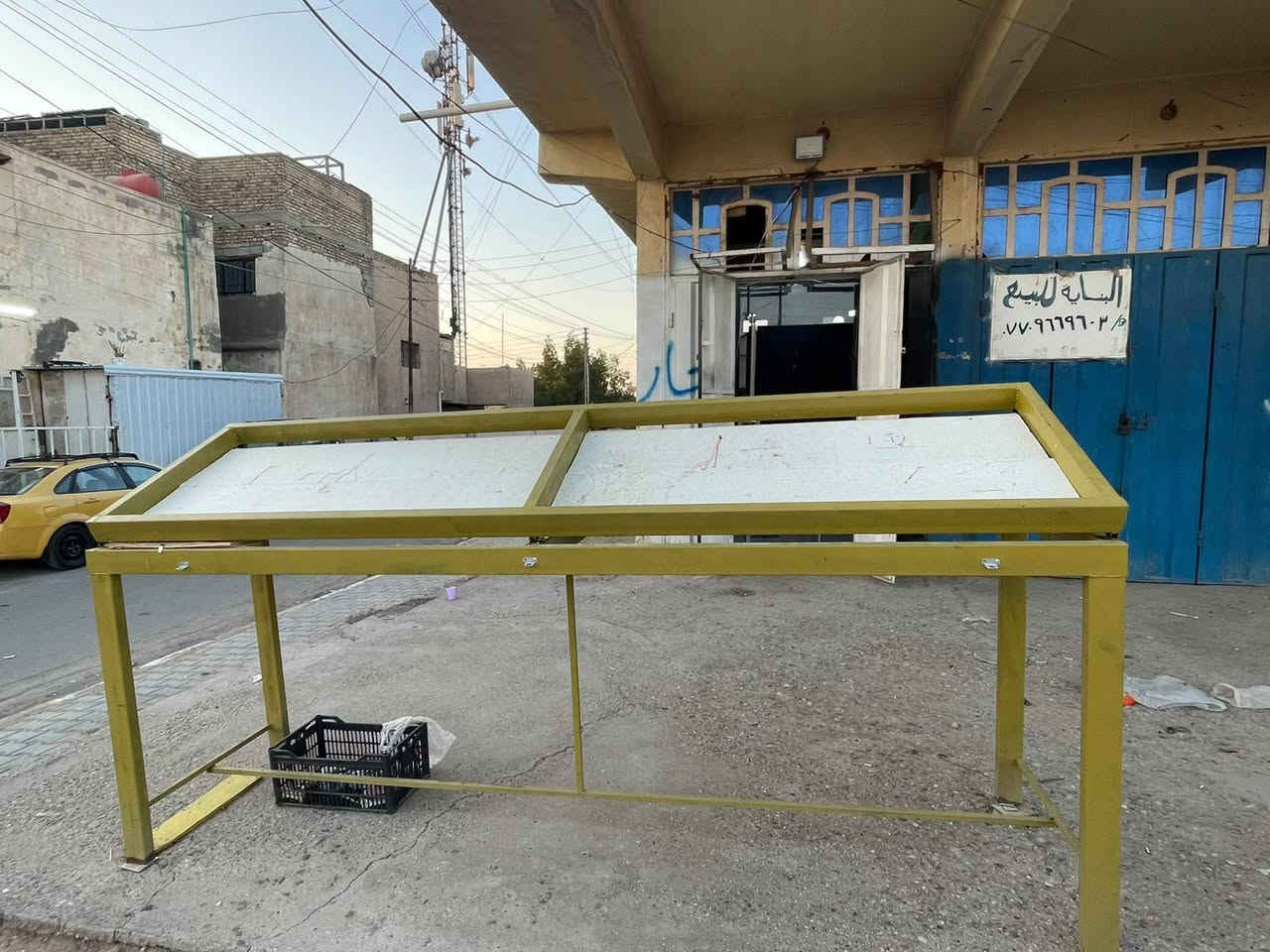 ميز مخضر تفصال جديد وقوي 
العرض 3مترات 
والارتفاع متر 
وياه ميزان ابو الساعه السعر والتفاصيل الاتصال على هذا الرقم ***********

