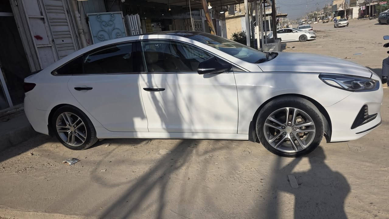 هونداي سوناتا 2019 خليجي
فول مواصفات للاخير...... 1/1
سياره بيهه قطعتين بدون داخل بنيد وجاملغ امامي صبغ نصه
قمارة بانوراما
بصمة تشغيل
شاشه اندرويد 
مرايات جانبية شفط مع إشارة ترحيب عند الاقتراب من السيارة
يدات الأبواب كروم
ويل كب
حساسات
جنطة مميزة
كشنات مخمل لون عسلي
لايت عدسة LED + بروجكتر أمامي
إنارة ليد.
رقم صاحب السيارة
***********
السعر :: 152 ورقه

