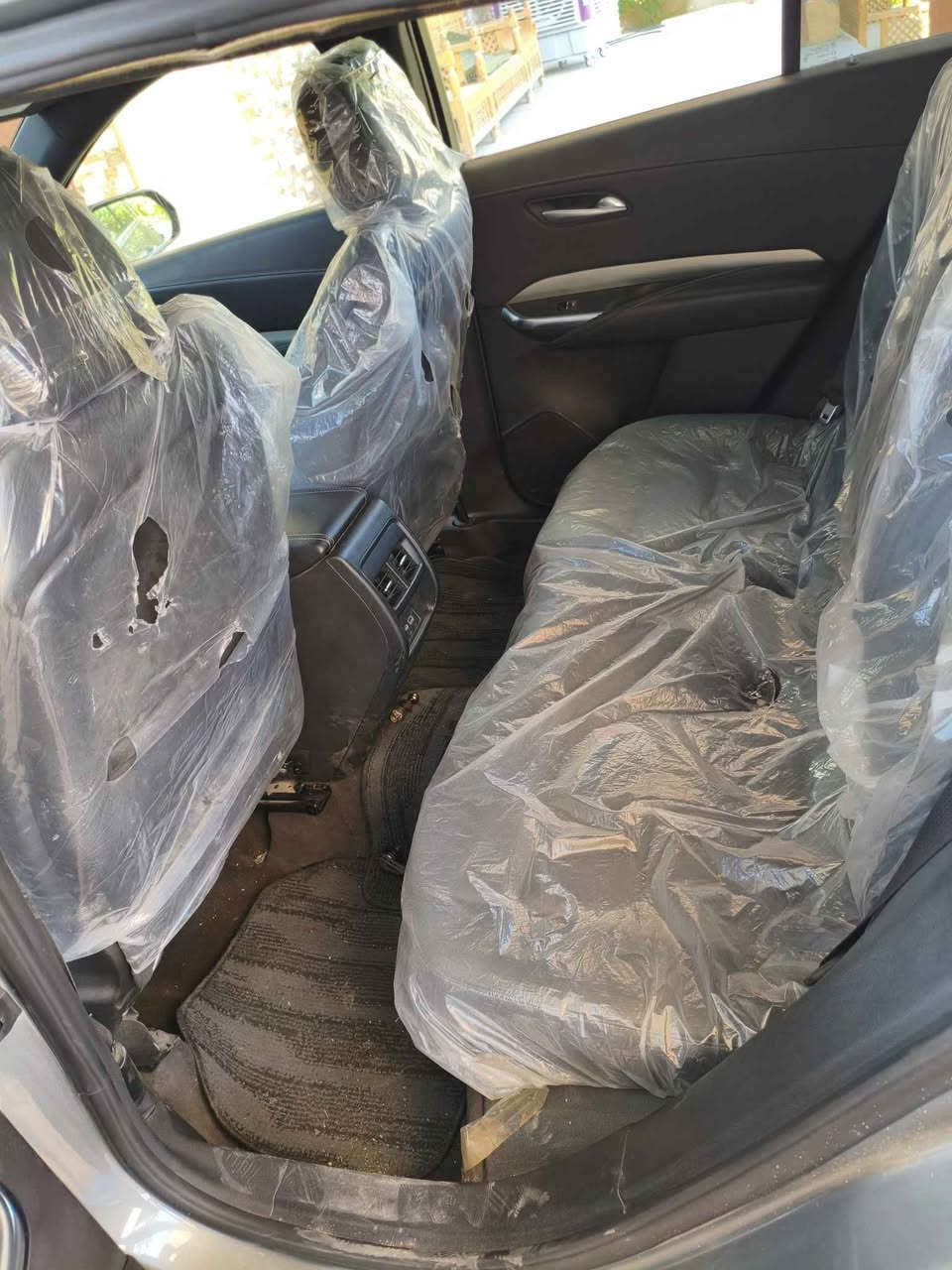 سلام عليكم كاديلاك XT4 موديل 2023 
فول مواصفات ما عده البنوراما الضرر مالته موجود بل صوره السياره بسمي تحويل مباشر رقمه بغداد سعر 155 وبيه مجال حك الجيه المكان كربلاء للستفسار على هذه الرقم *********** كربلاء, العراق
