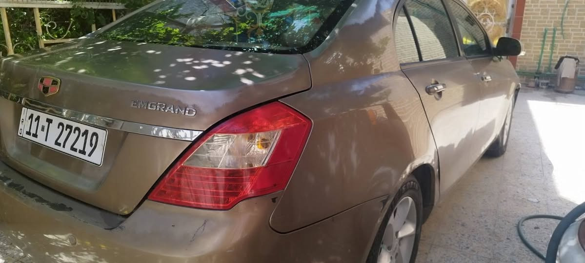 امگراند C7   ٢٠١٣
مكينه ١٨٠٠ بلاديه اوتو 
تبريد 
تدفئة
 سنتر لوك 
حساسات خلفيه
 رقم بغداد انگليزي بأسمي سنويه لل 29 
السعر ٥٠ 
 فقط مجورده بدون صبغ 
مكان السياره السماوة/القشله
غير متابع تعليقات فقط واتساب او اتصال ***********
