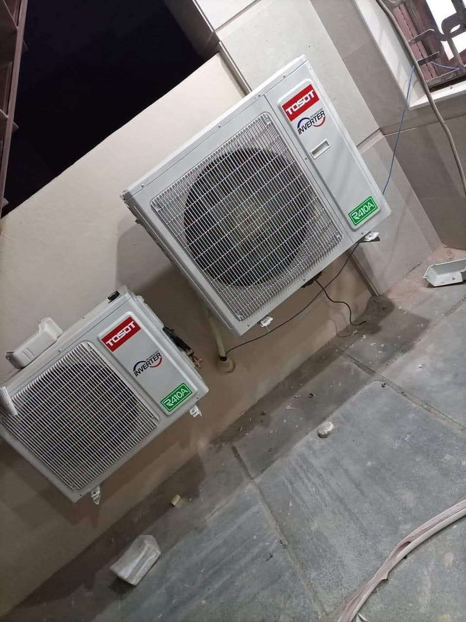 ❄️ تنصيب وصيانة السبالت باحترافية وجودة مضمونة ❄️

📲 واتساب فقط للحجز والاستفسار: ***********

إذا تريد سبلتك تشتغل بأفضل أداء وتبرد مثل الوكالة، فالتنصيب الصحيح هو الأساس. إحنا نهتم بأدق التفاصيل حتى تستلم شغل مرتب ونظيف ومضمون.

✅ تنصيب جميع أنواع السبالت

✅ صيانة دورية ومعالجة الأعطال

✅ تنظيف الوحدات الداخلية والخارجية

✅ تعبئة غاز وفحص التسريبات

✅ فك ونقل وإعادة تنصيب

✅ فحص شامل قبل وبعد العمل

🚚 تريد تنقل السبلت من مكان لمكان؟

عندك سبلت وتريد فكّه ونقله لمكان ثاني وشدّه وإعادة تنصيبه؟ إحنا ننقله إلك ونرجعه ننصبه بمكانه الجديد بشغل مرتب ودقيق.

🔥 وعندك أكثر من سبلت؟

نسويلك خصم على أجور الفك والشَدّ والنقل حسب العدد. كلما زاد العدد، زاد الخصم.

⚠️ انتبهوا من المنصبين القفاصين وأصحاب تنصيب الـ25 ألف!

مو كل سعر رخيص يعني وفّرت، أحياناً تدفع بعدها أضعاف السعر حتى تصلّح الضرر.

❌ يزرفون البوري أو يسوون التنصيب بطريقة غلط

❌ يسببون تهريب للغاز وضعف بالتبريد

❌ يحطولك غاز والجهاز أصلاً بيه مشكلة بالتنصيب

❌ يشوهون الحايط ويخلّون الشغل غير مرتب

❌ وبعدها تضطر تدور فني ثاني حتى يصلح أخطاء التنصيب الأول

💡 ادفع سعر معقول من البداية، أحسن من ما ينشلع كلبك وتدفع ضعف المبلغ حتى تصلّح شغل غيرك.

🎁 عروضنا:

💙 تنصيب مجاني للعوائل المتعففة

🔥 من 4 سبالت وفوك خصم 20% على أجور التنصيب

🚚 خصم على الفك والشَدّ والنقل عند وجود أكثر من سبلت

📍 نجيك وين ما كنت داخل بغداد

✅ الكرخ

✅ الرصافة

🚫 ما نطلع للمحافظات، رجاءً.

🕐 متواجدين على مدار 24 ساعة

📲 واتساب فقط للحجز والاستفسار:

***********

✨ ثقتكم مسؤوليتنا، وشغلنا النظيف هو أفضل إعلان إلنا. ❄️
