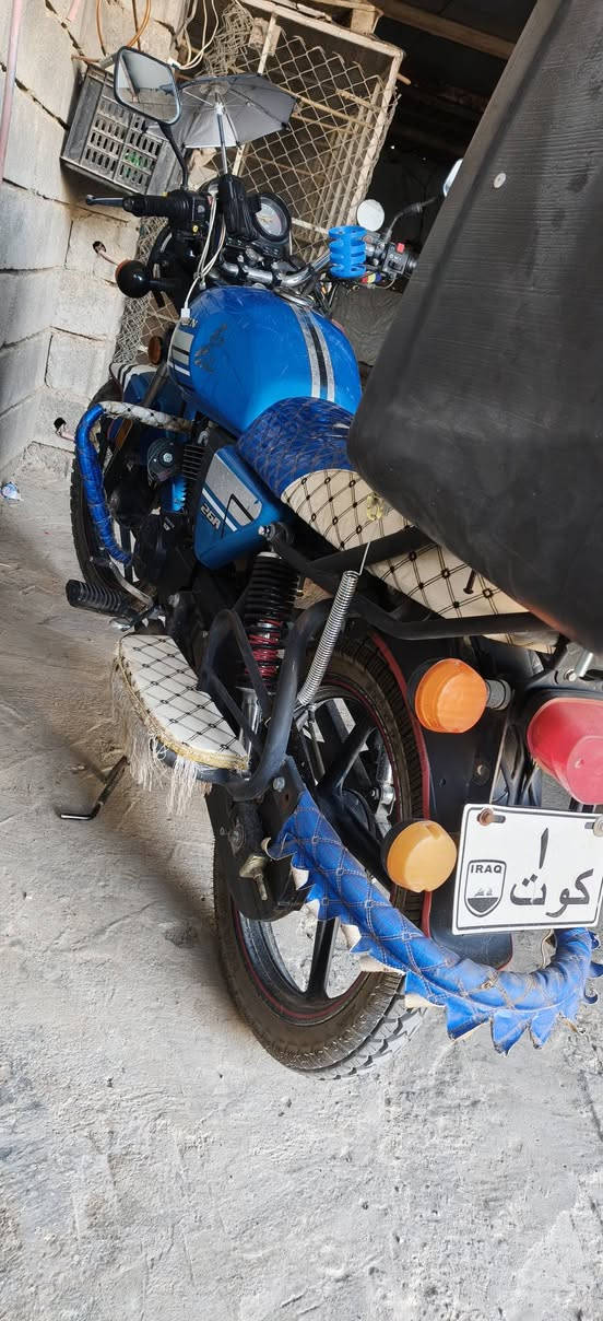 من رخصت الادمن دراجه دايوان موديل 21 بلاد مكينه مامفتوحه اوراق كامله اوراق ترقيم السعر 1300 وبيه مجال بسيط عنواني بعقوبه التحرير للاستفسار ***********
