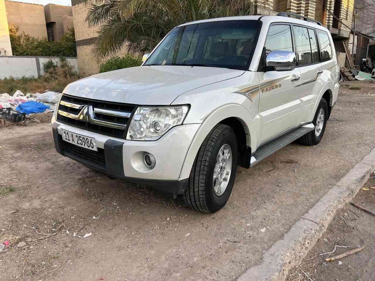 السلام عليكم

✅للبيع باجيرو 2008 خليجي 

✅السيارة مكفولة من الصبغ والبارد والتبديل

✅السيارة 7 راكب جديدة جدا جاهزة للاستخدام

✅محرك كير صدر تبريد تخم تاير جديد كله جاهز بدون اي نواقص السيارة

✅السيارة رقم جديد وهزة جديدة وبأسمي 

حجم المحرك 3000

مكان السيارة بغداد حي الجامعه 

السعر 115 ورقة وبيها مجال بسيط 

رقمي ***********
