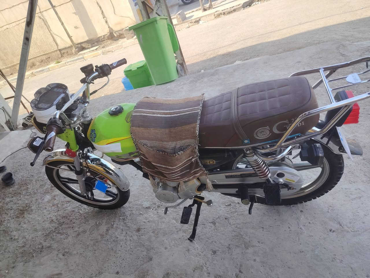 سيفان موديل 2024للبيع سعر 625 بيها مجال حك جيتك
دراجه نضيفه  مكاني بعقوبه الرحمه. ***********
