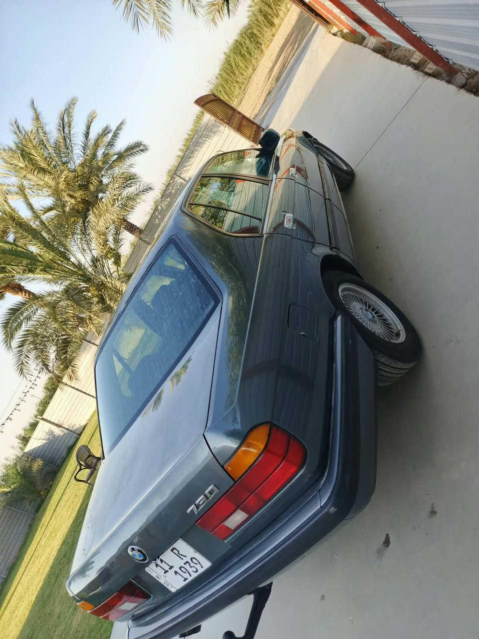 السلام عليكم Bmw للبيع
موديل 1990 محرك مفتوح حجم 730 كفاله عامه فول مواصفات كشنات كهرباء تبريد شغال ثلج تخم تاير جديد حداديه وصدر مضبوط رقم مميز 4 أرقام الاستفسار الاتصال أو المراسلة ***********
